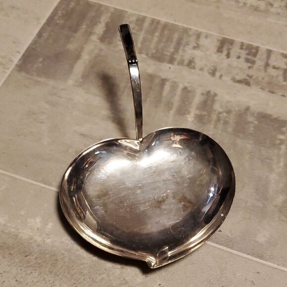 Vintage Silver Heart w/Handle Dish - Picture 1 of 3